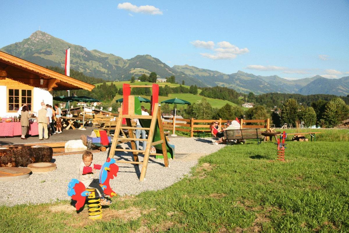 Hotel Hubertus Mit Erlebnislandgasthof Reitherwirt Kitzbühel Exteriör bild